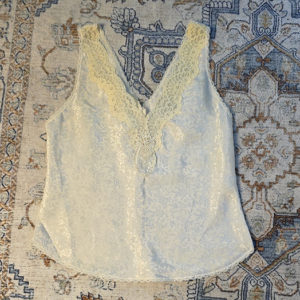 Vintage Elegant Cream Lace Women's Top